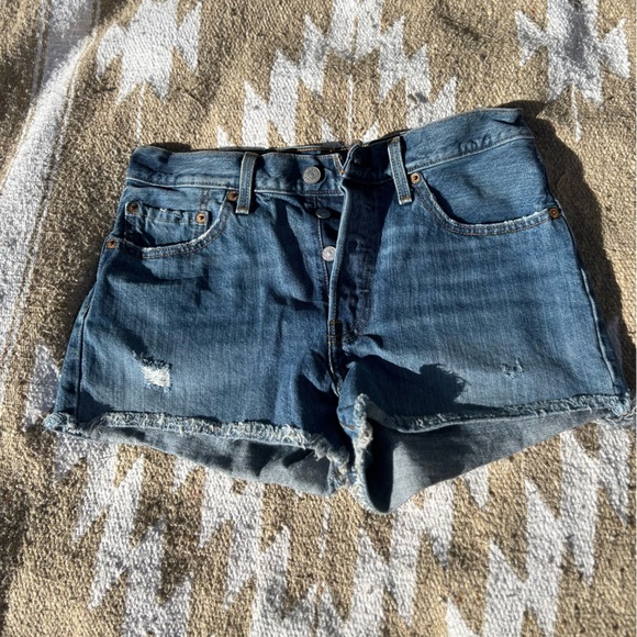 Levi 501 shorts - Picture 1 of 4